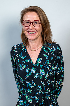 Mme Marion Beillard